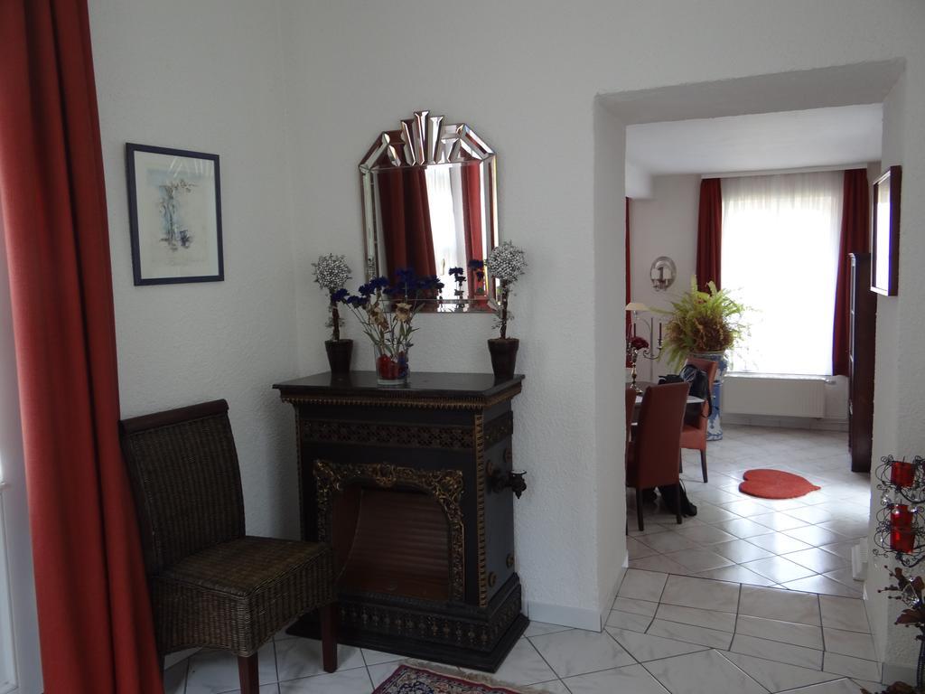 Chateau Mesny Gite Au Fil Des Pages Vic-sur-Seille Εξωτερικό φωτογραφία