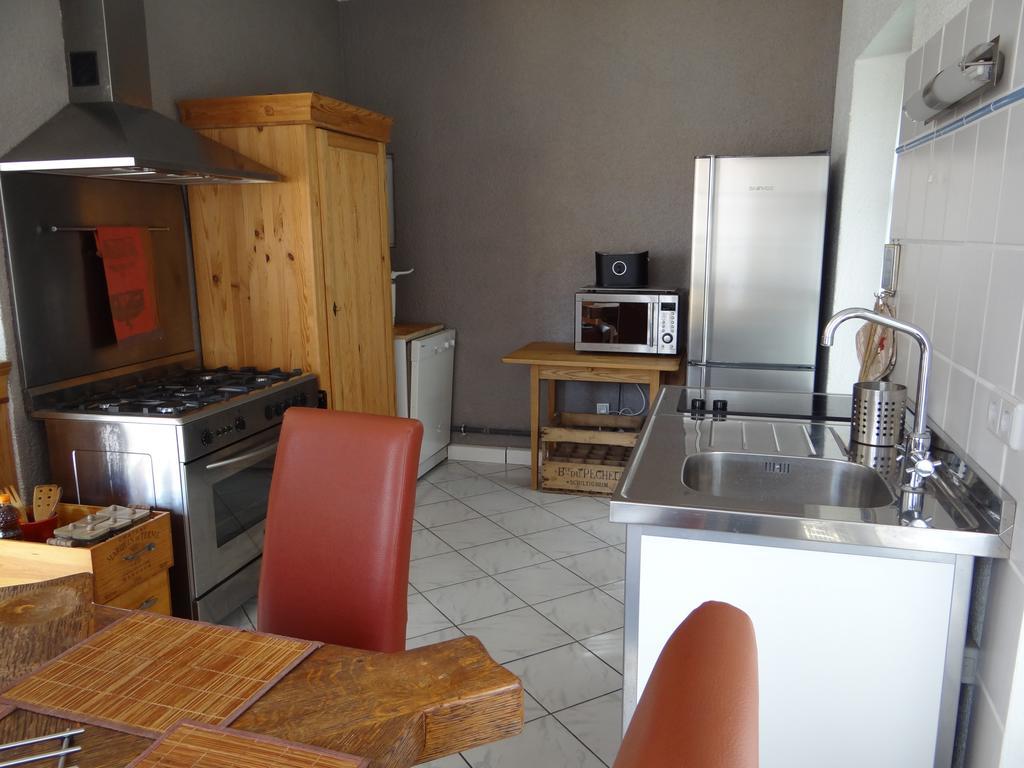 Chateau Mesny Gite Au Fil Des Pages Vic-sur-Seille Εξωτερικό φωτογραφία