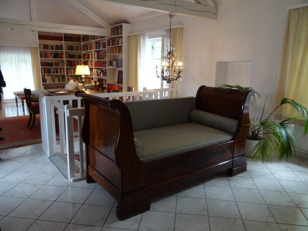 Chateau Mesny Gite Au Fil Des Pages Vic-sur-Seille Εξωτερικό φωτογραφία