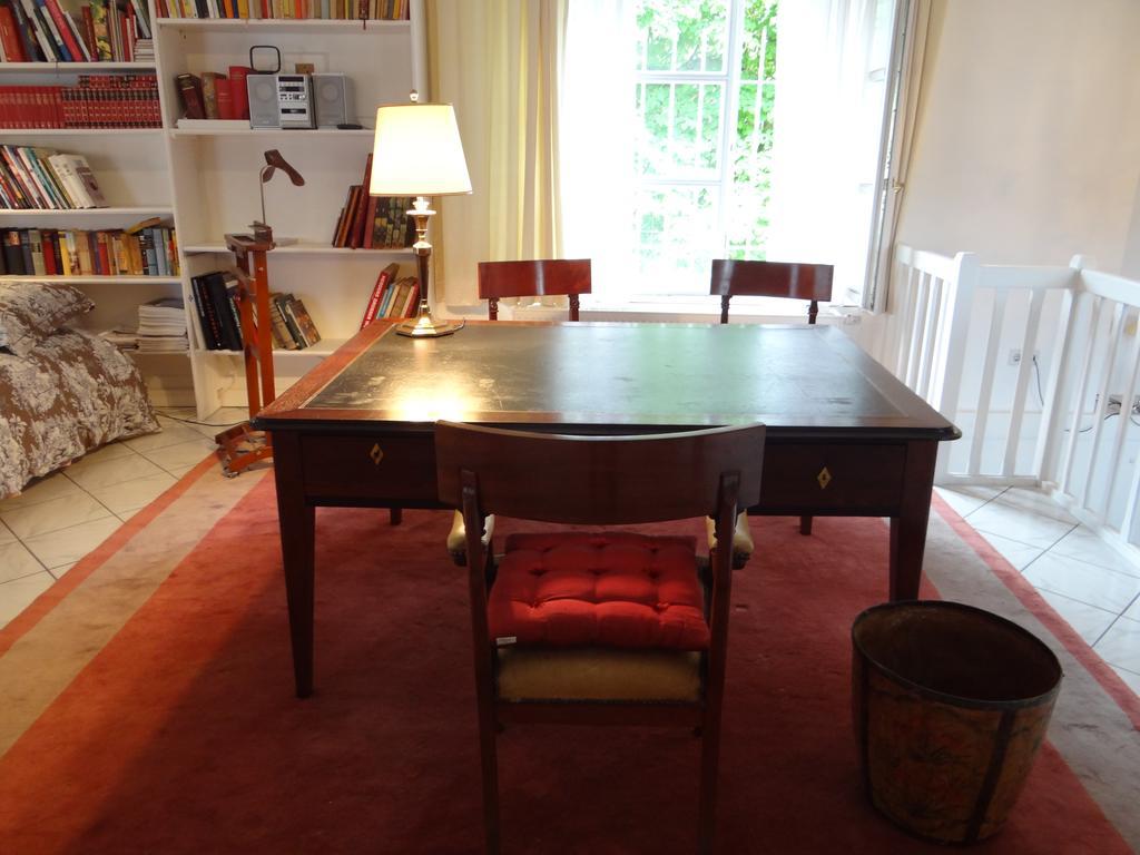 Chateau Mesny Gite Au Fil Des Pages Vic-sur-Seille Εξωτερικό φωτογραφία