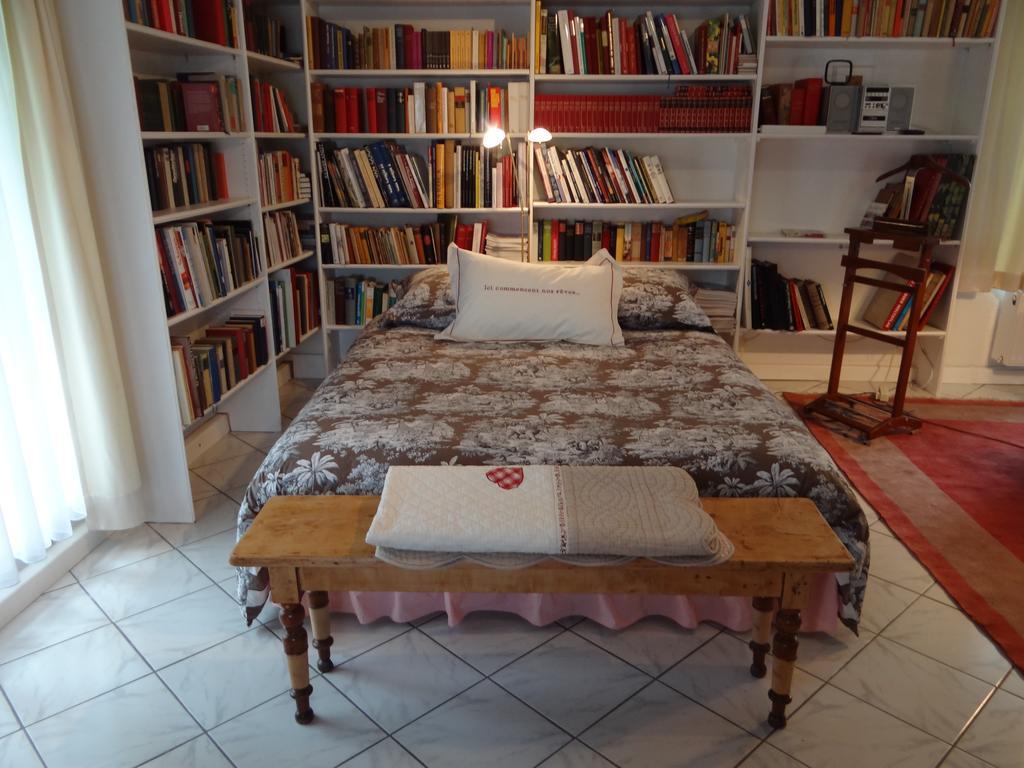 Chateau Mesny Gite Au Fil Des Pages Vic-sur-Seille Εξωτερικό φωτογραφία