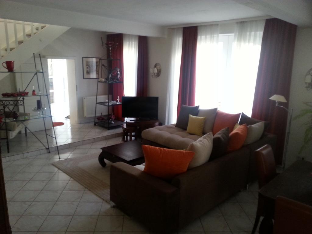 Chateau Mesny Gite Au Fil Des Pages Vic-sur-Seille Εξωτερικό φωτογραφία